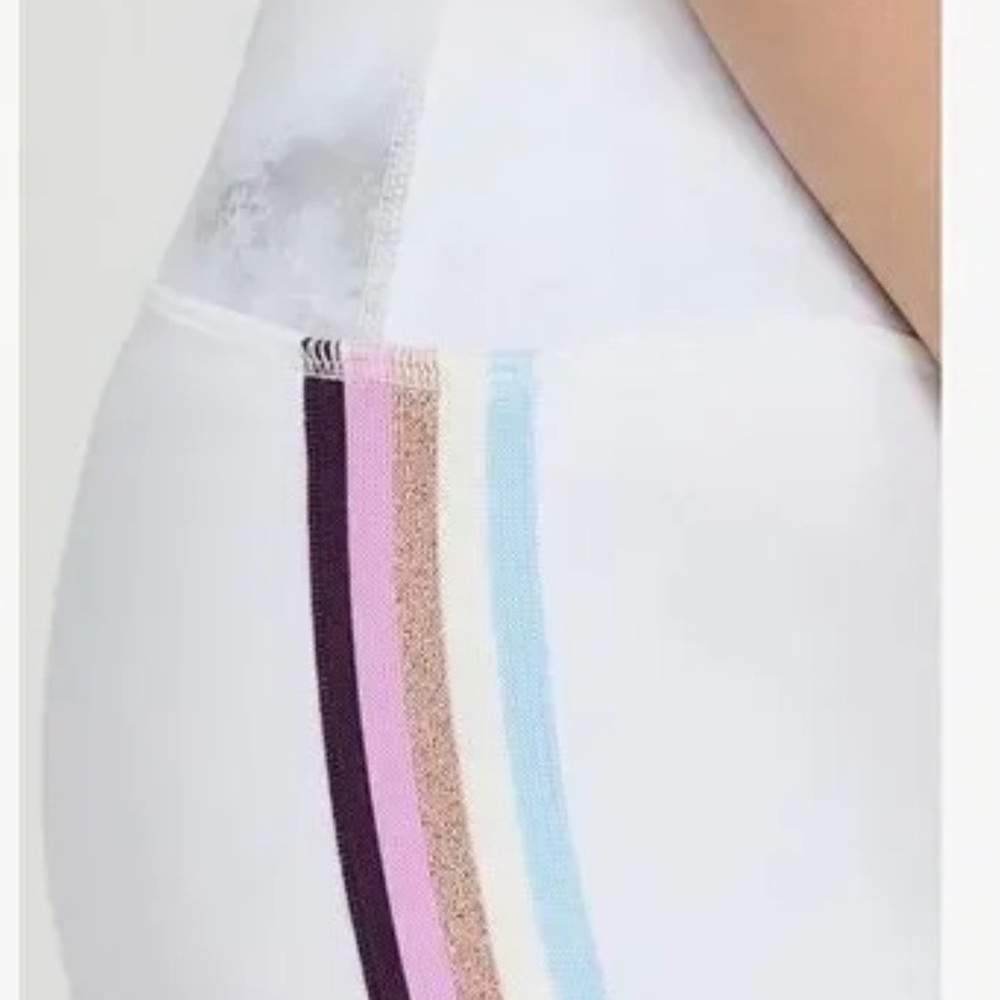 NWT Spiritual Gangster White and Gray Leggings intent medium - Picture 4 of 14